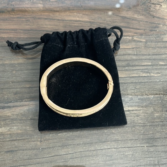 Troy Design, Gold Tone Bangle - Picture 3 of 3